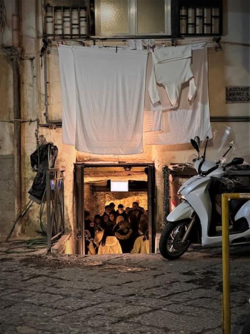 Domus Miraculi: Casa Storica Nel Cuore Di Napoli Esterno foto